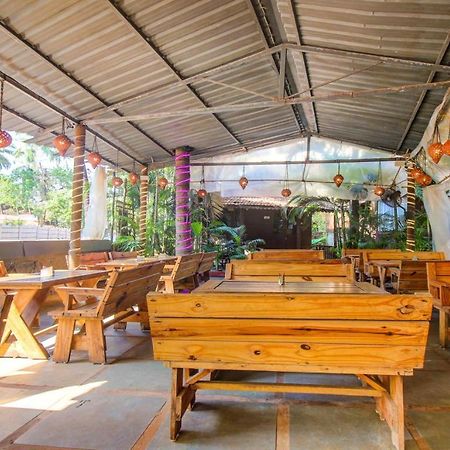Treebo Trend Ashwem Beach Resort Goa Mandrem Exterior foto