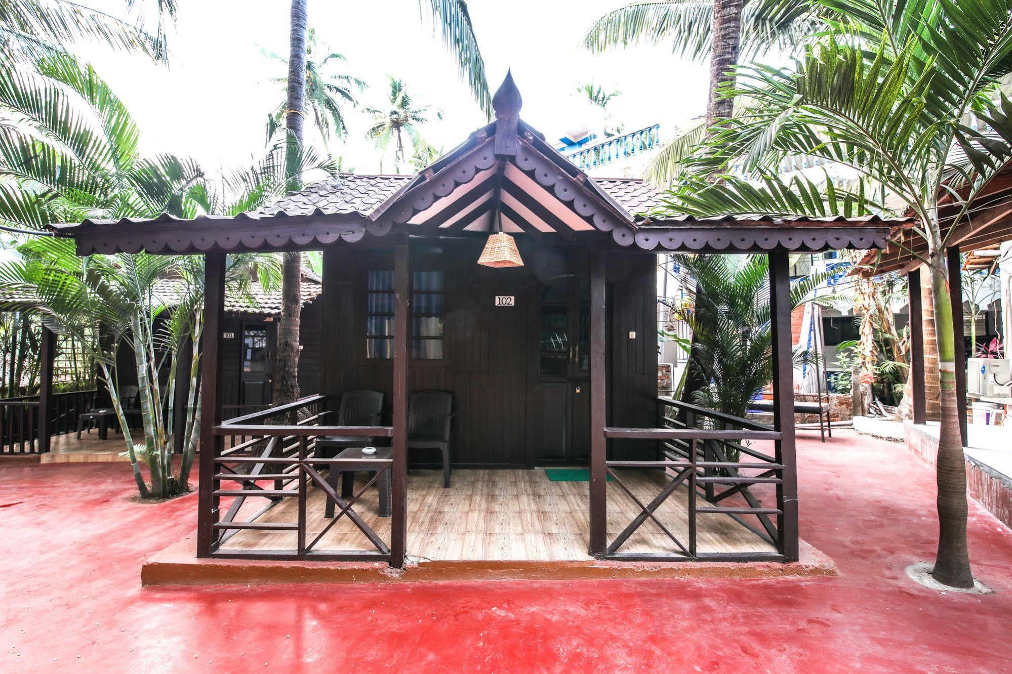 Treebo Trend Ashwem Beach Resort Goa Mandrem Exterior foto