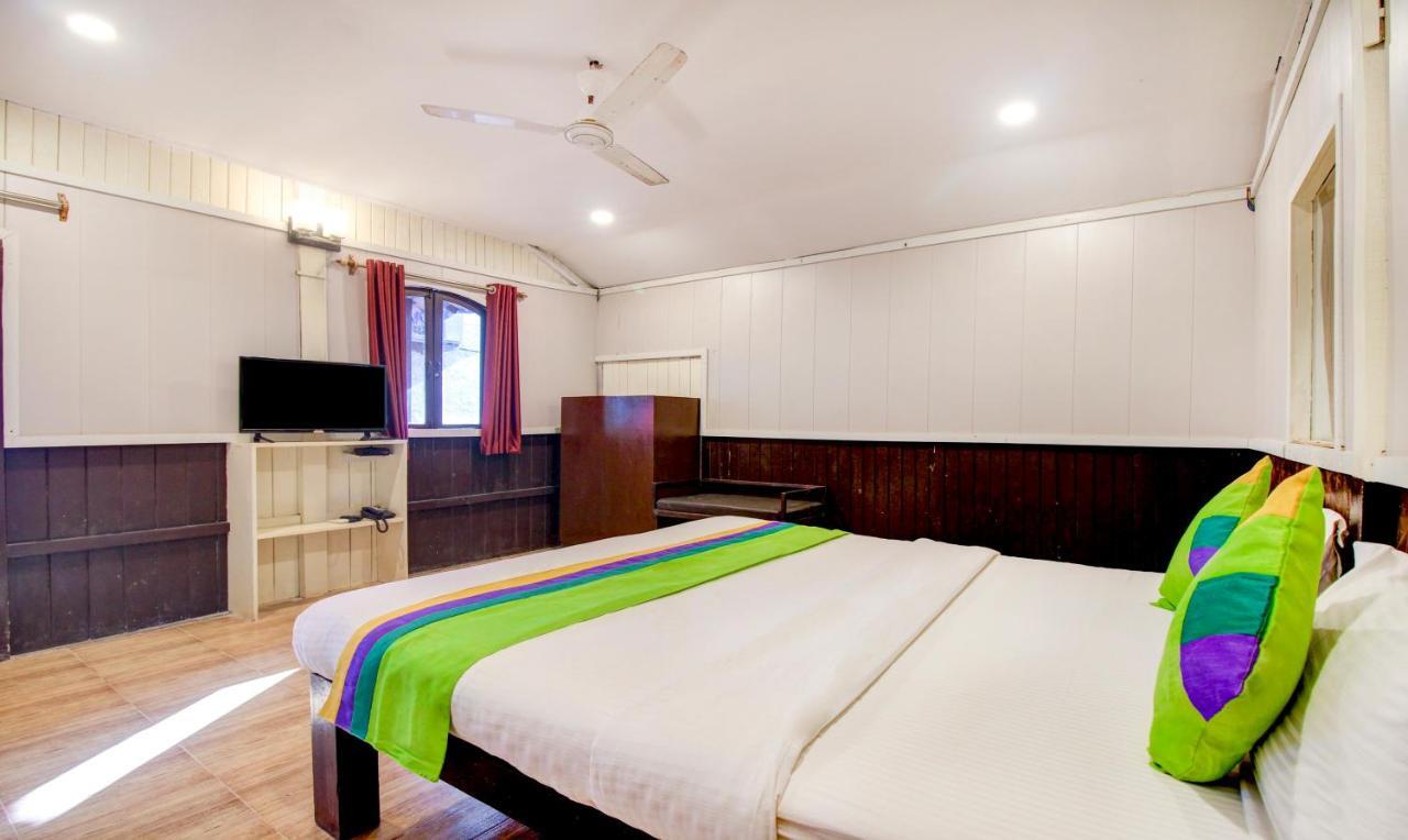 Treebo Trend Ashwem Beach Resort Goa Mandrem Exterior foto